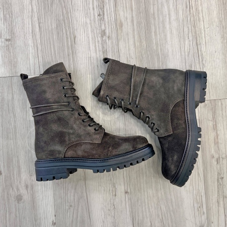 Anfibio in Camoscio con zip