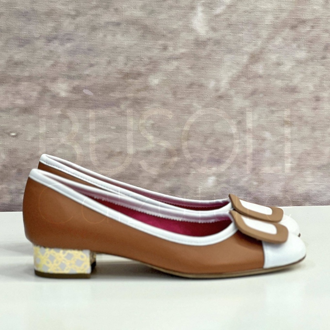 Décolleté in Pelle cuoio