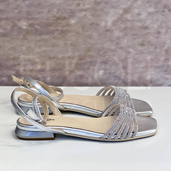 Sandalo in Pelle flat con micro strass
