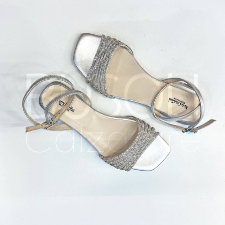 Sandalo in Pelle flat con micro strass