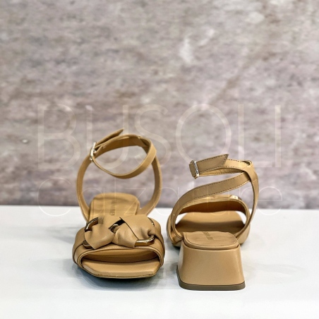 Sandalo in Pelle con incrocio