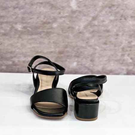 Sandalo in Pelle a fascia