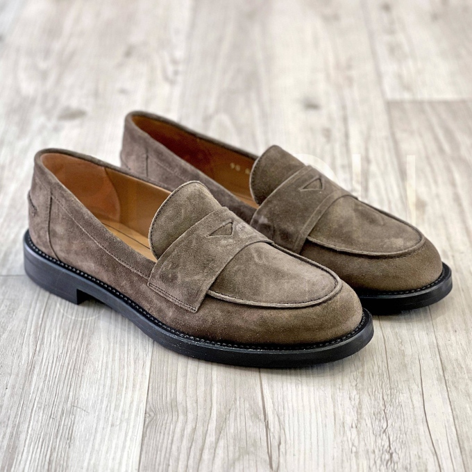 Mocassino in Camoscio con accessorio