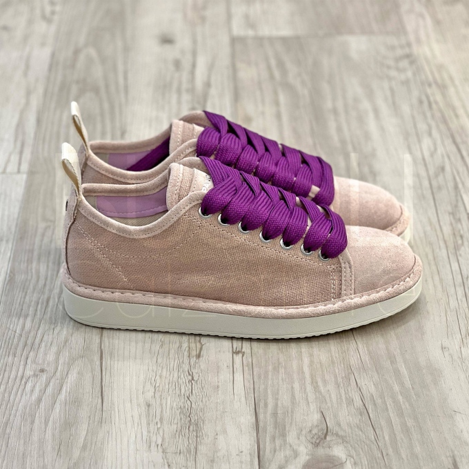 Sneaker in Tela