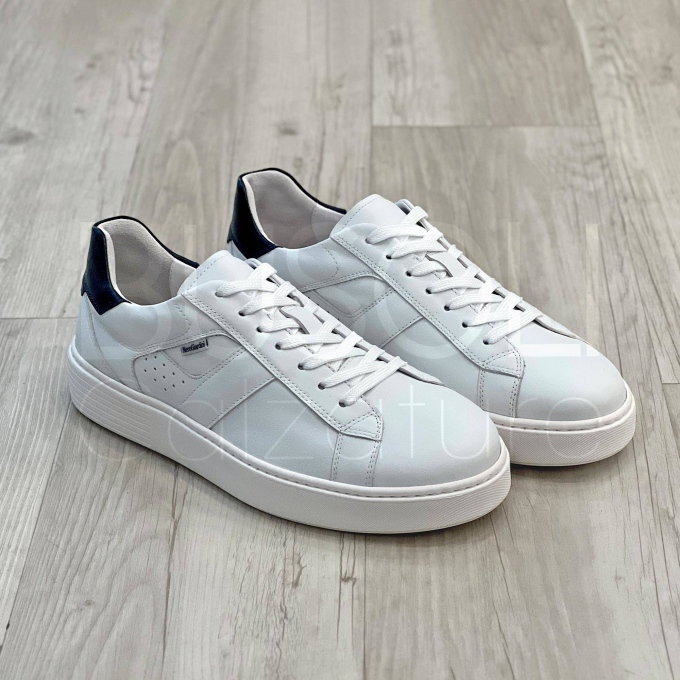 Sneaker in Pelle