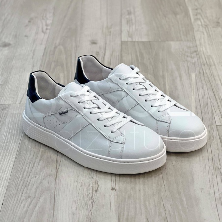 Sneaker in Pelle
