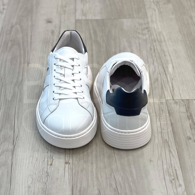 Sneaker in Pelle