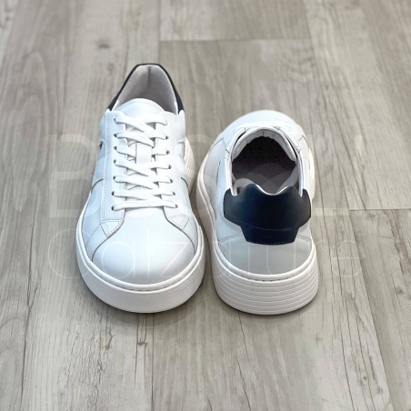 Sneaker in Pelle