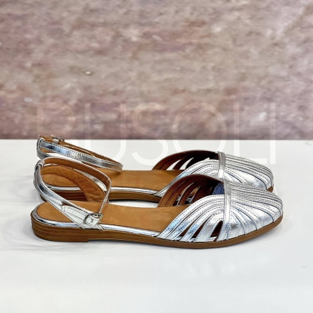 Ballerina in Pelle laminata