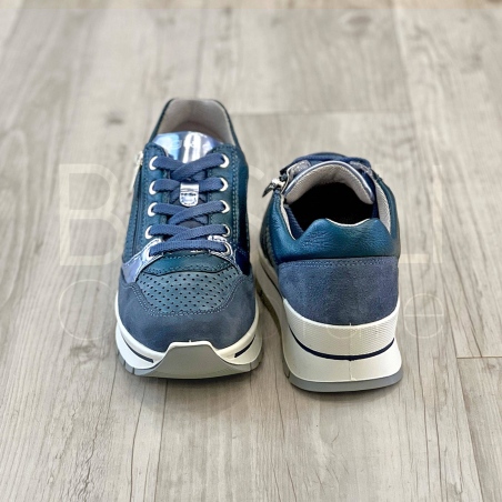 Sneaker traforata zip in Pelle