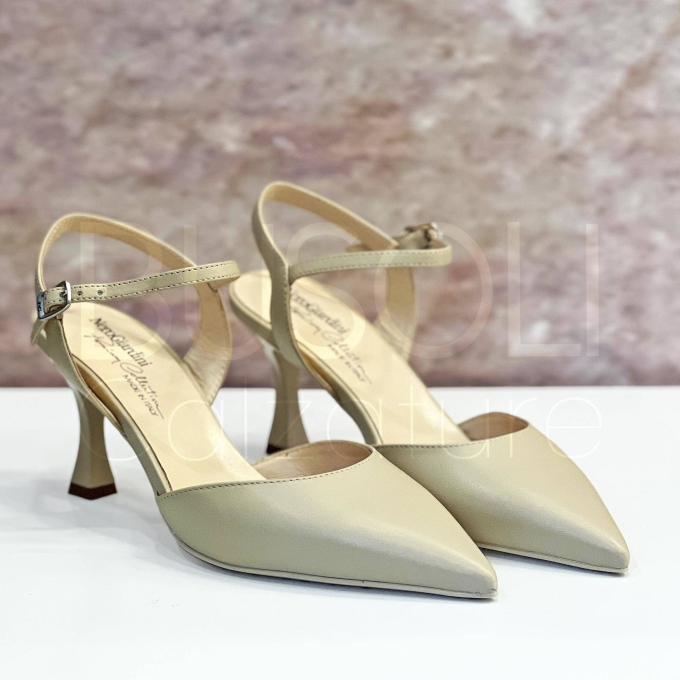 Slingback in Pelle