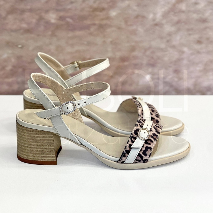 Sandalo in Pelle animalier