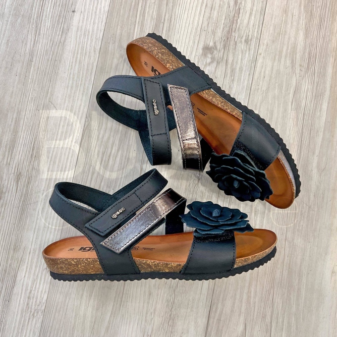 Sandalo fiore in Pelle