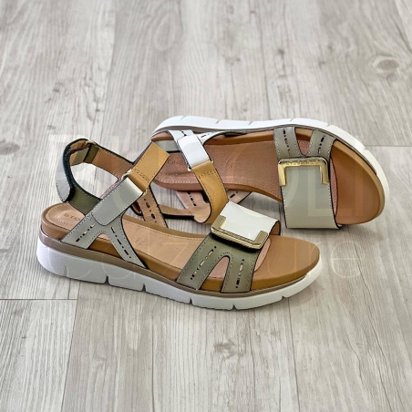 Sandalo strappi in Pelle