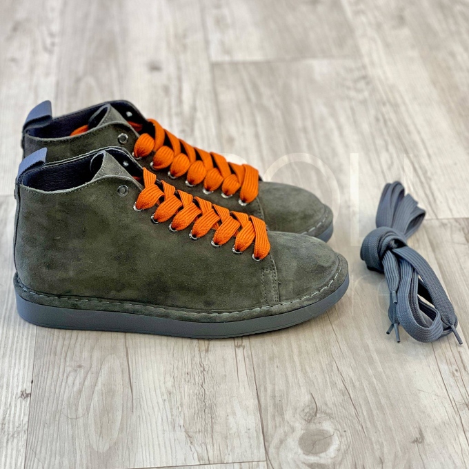 Sneaker in Camoscio
