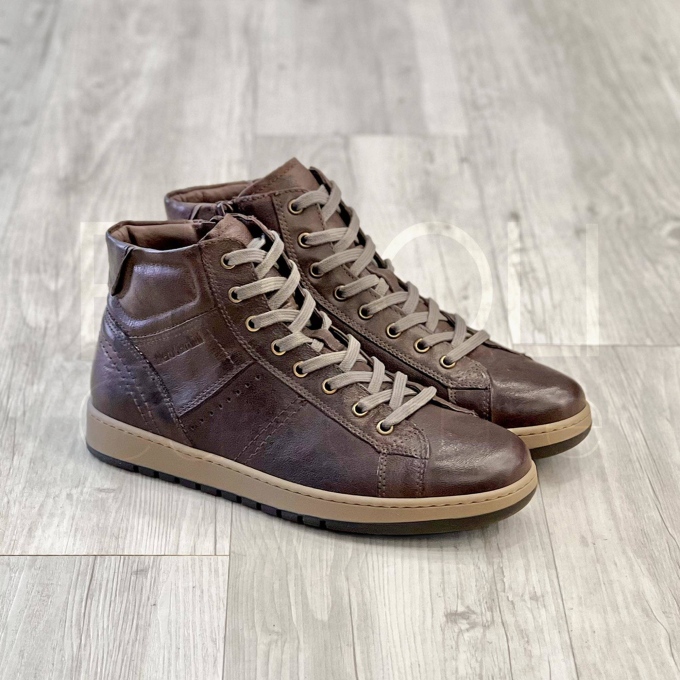 Sneaker in Pelle