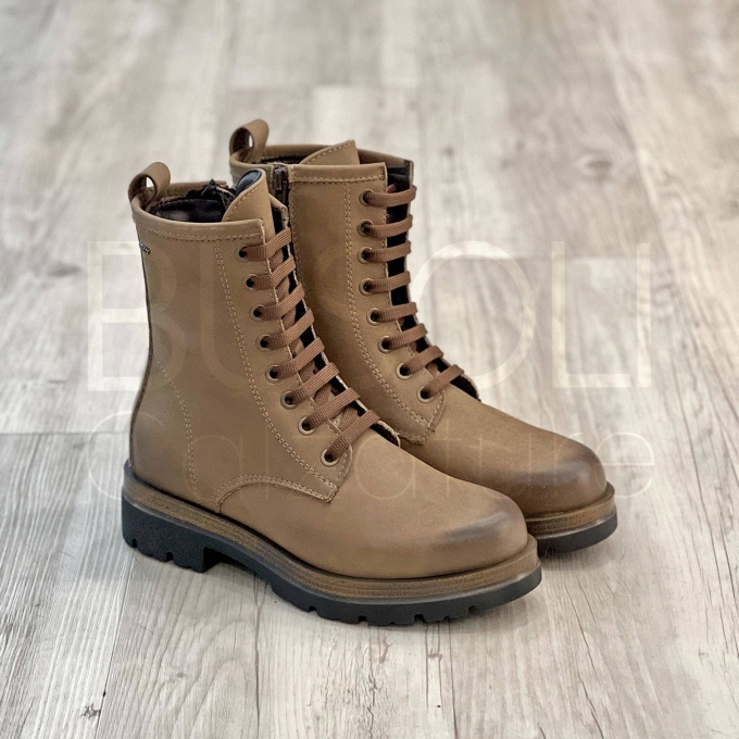 Anfibio in Nabuk zip