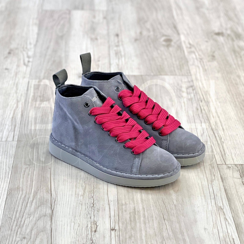 Sneaker in Camoscio