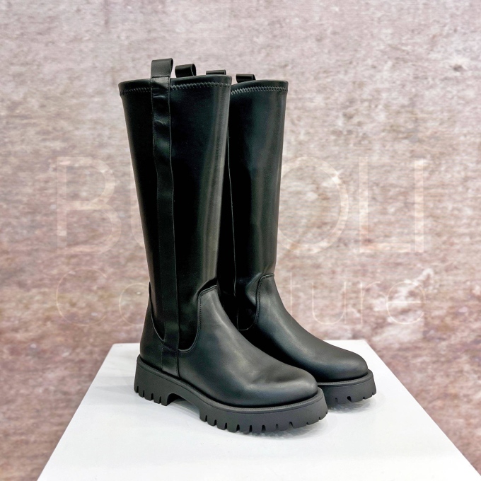 Stivale elasticizzato in Pelle