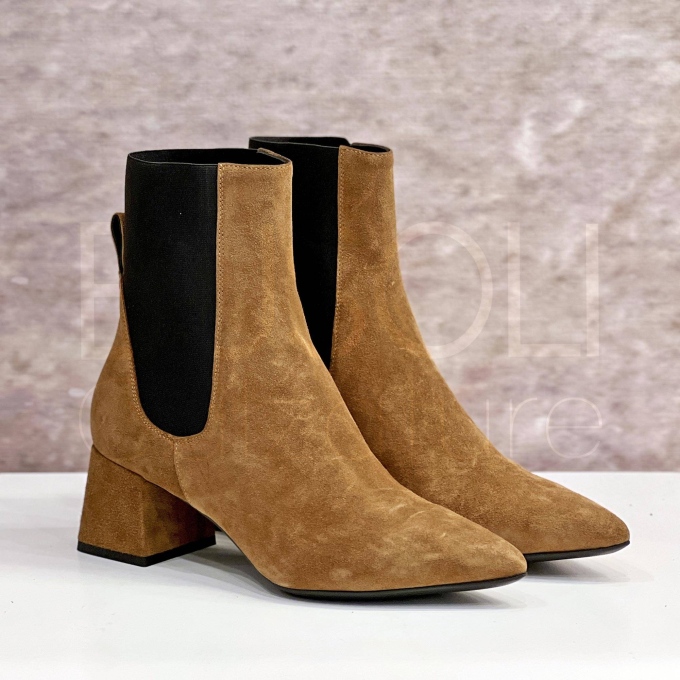 Stivaletto in Camoscio con tacco 4 cm