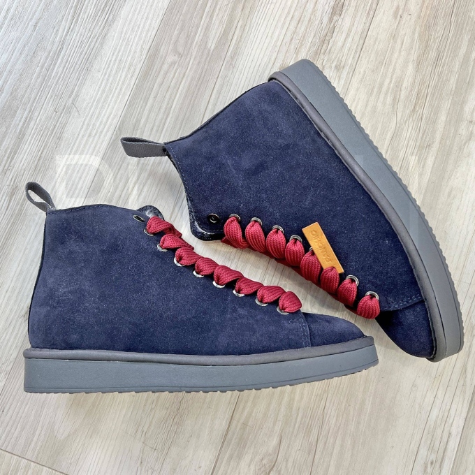 Sneaker in Camoscio blue
