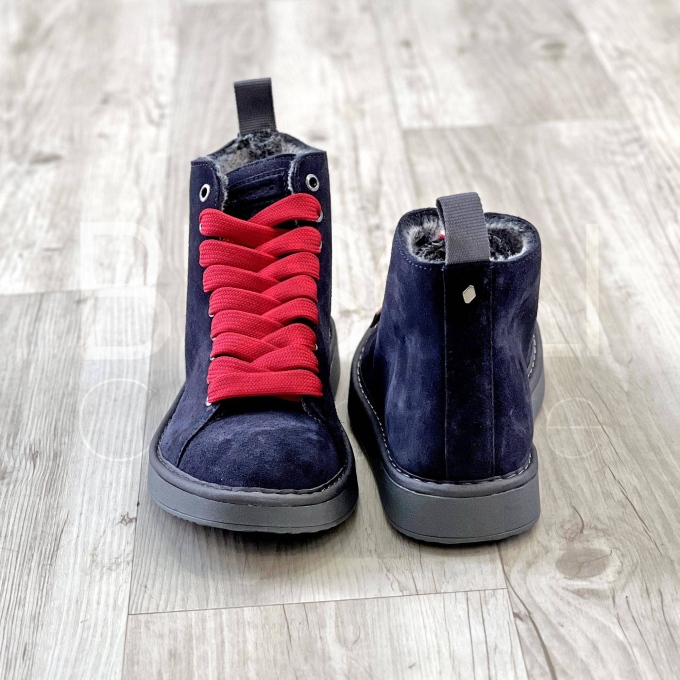 Sneaker in Camoscio blue