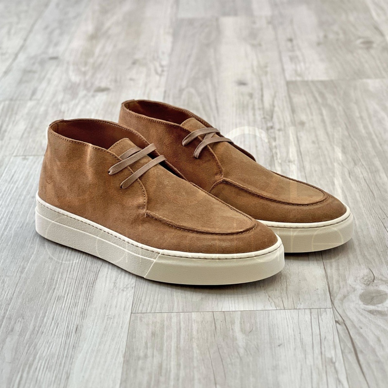Desert boot in Pelle scamosciata con suola over