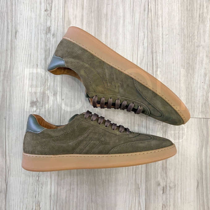 Sneaker in Camoscio