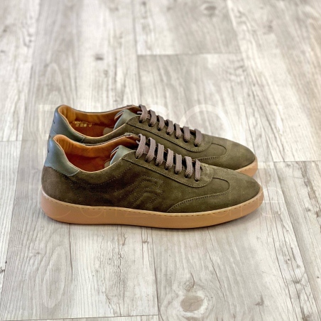 Sneaker in Camoscio