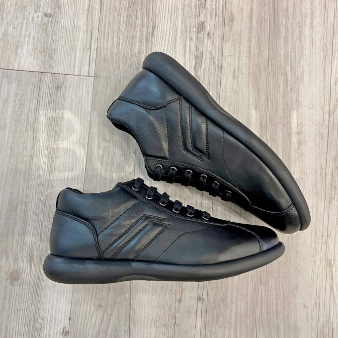 Sneaker in Pelle alta