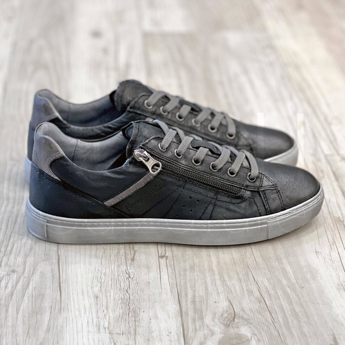 Sneaker Bassa in Pelle con Zip nero