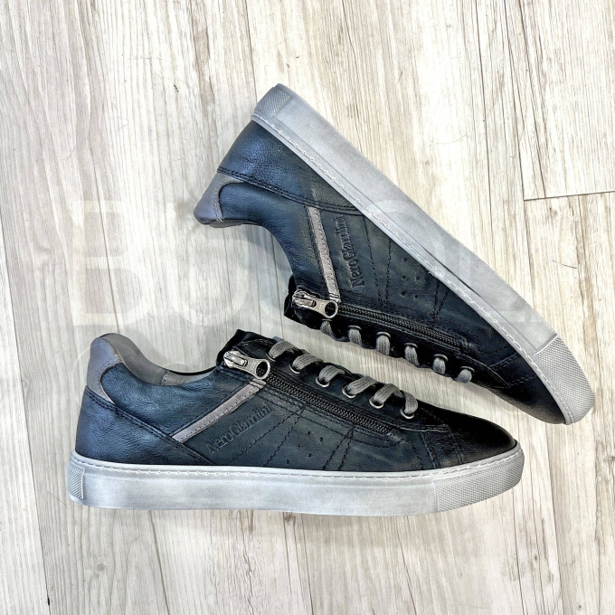 Sneaker Bassa in Pelle con Zip nero