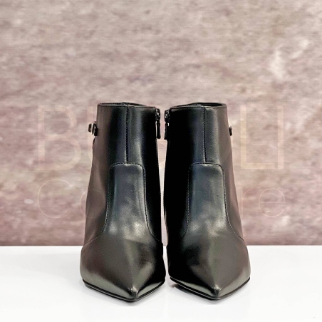 Stivaletto in Pelle cinturino