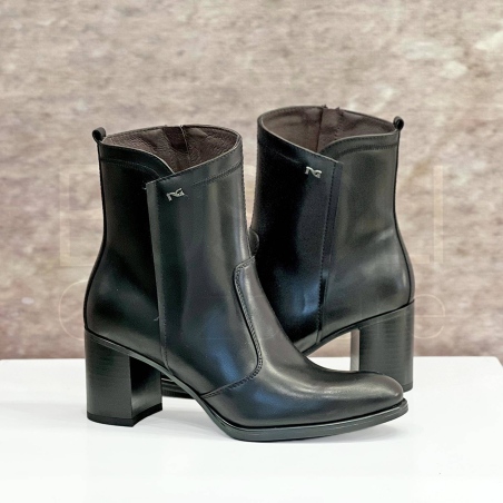 Stivaletto in Pelle sagomato