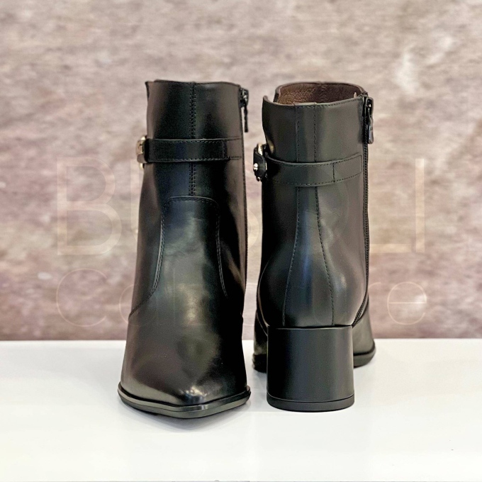 Stivaletto in Pelle accessorio