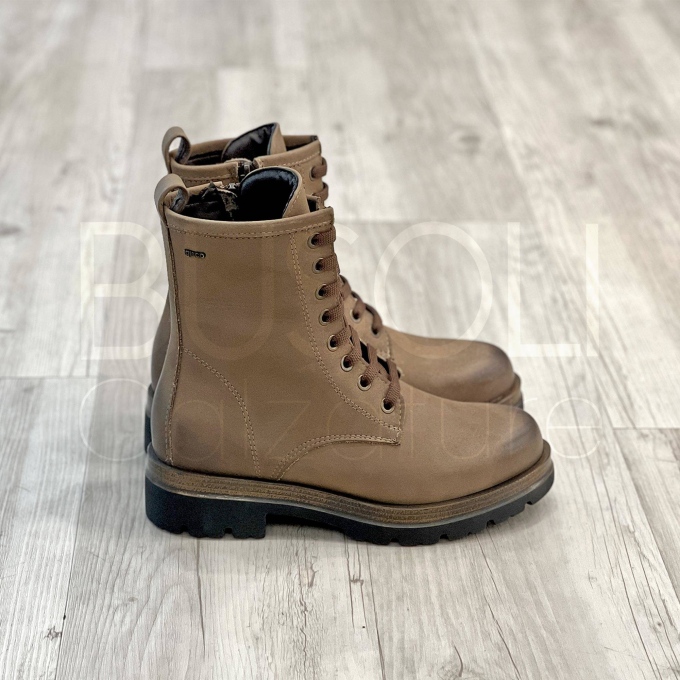 Anfibio in Nabuk zip