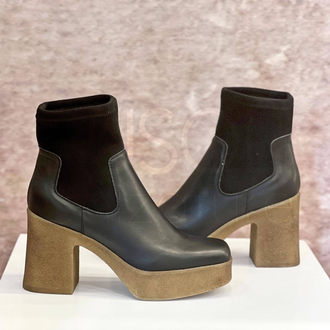 Stivaletto in Pelle con calza e tacco para