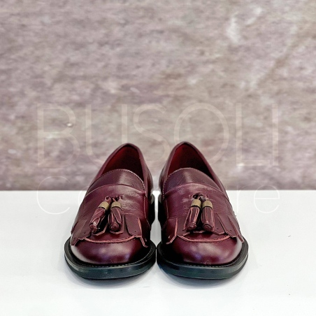 Mocassino in Pelle con frangia e nappine