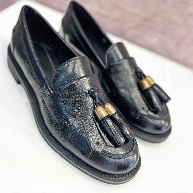 Mocassino in Pelle con frangia e nappine