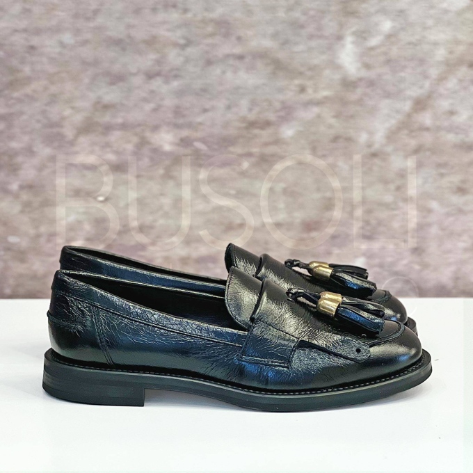 Mocassino in Pelle con frangia e nappine