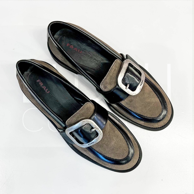 Mocassino in Camoscio maxi fibbia