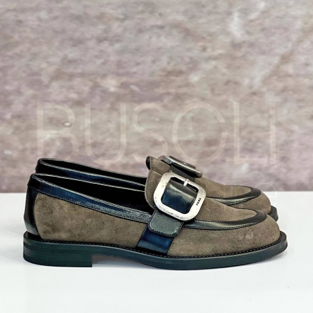 Mocassino in Camoscio maxi fibbia