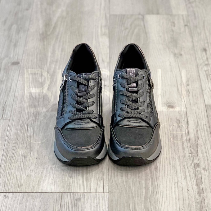 Sneaker Camoscio con zip e zeppa