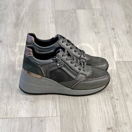 Sneaker Camoscio con zip e zeppa