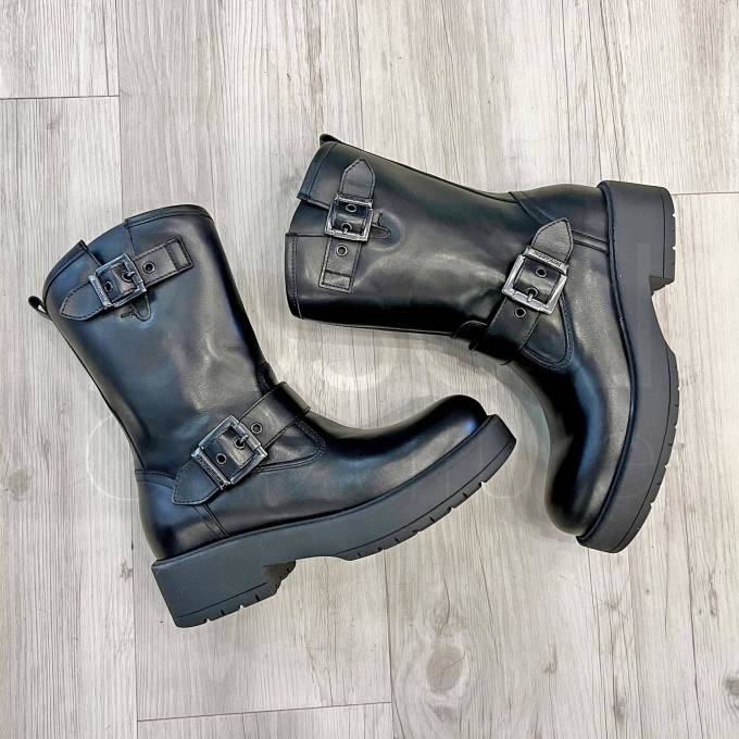 Biker in Pelle fibbie