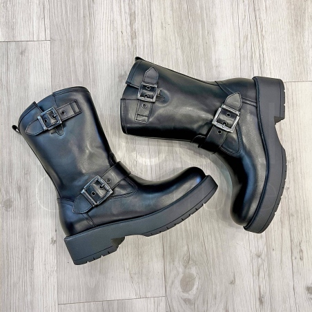 Biker in Pelle fibbie