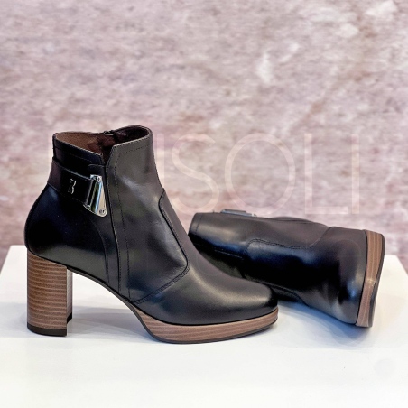 Tronchetto in Pelle con zip