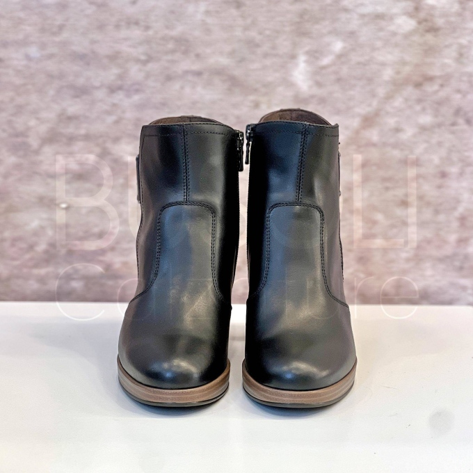 Tronchetto in Pelle con zip
