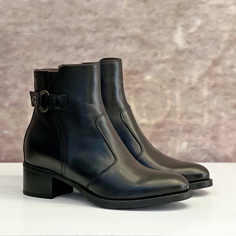 Stivaletto in Pelle anella