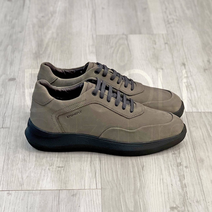 Sneaker Nabuk lacci